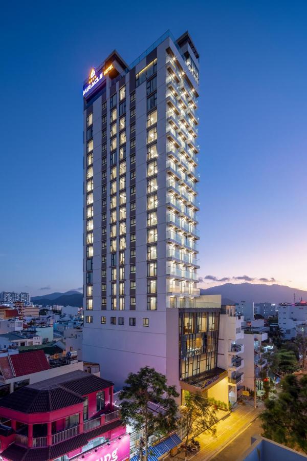 Отель Miracle Luxury Нячанг Экстерьер фото