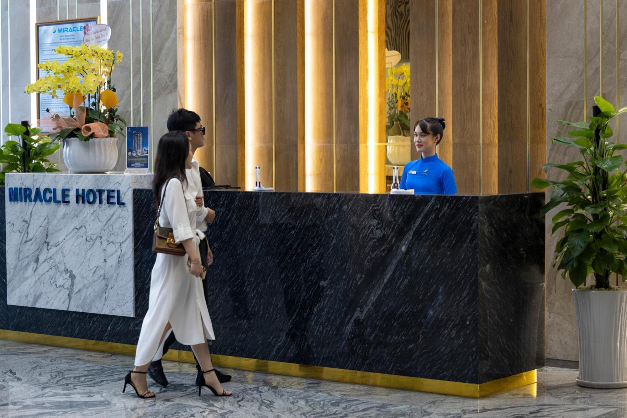Отель Miracle Luxury Нячанг Экстерьер фото