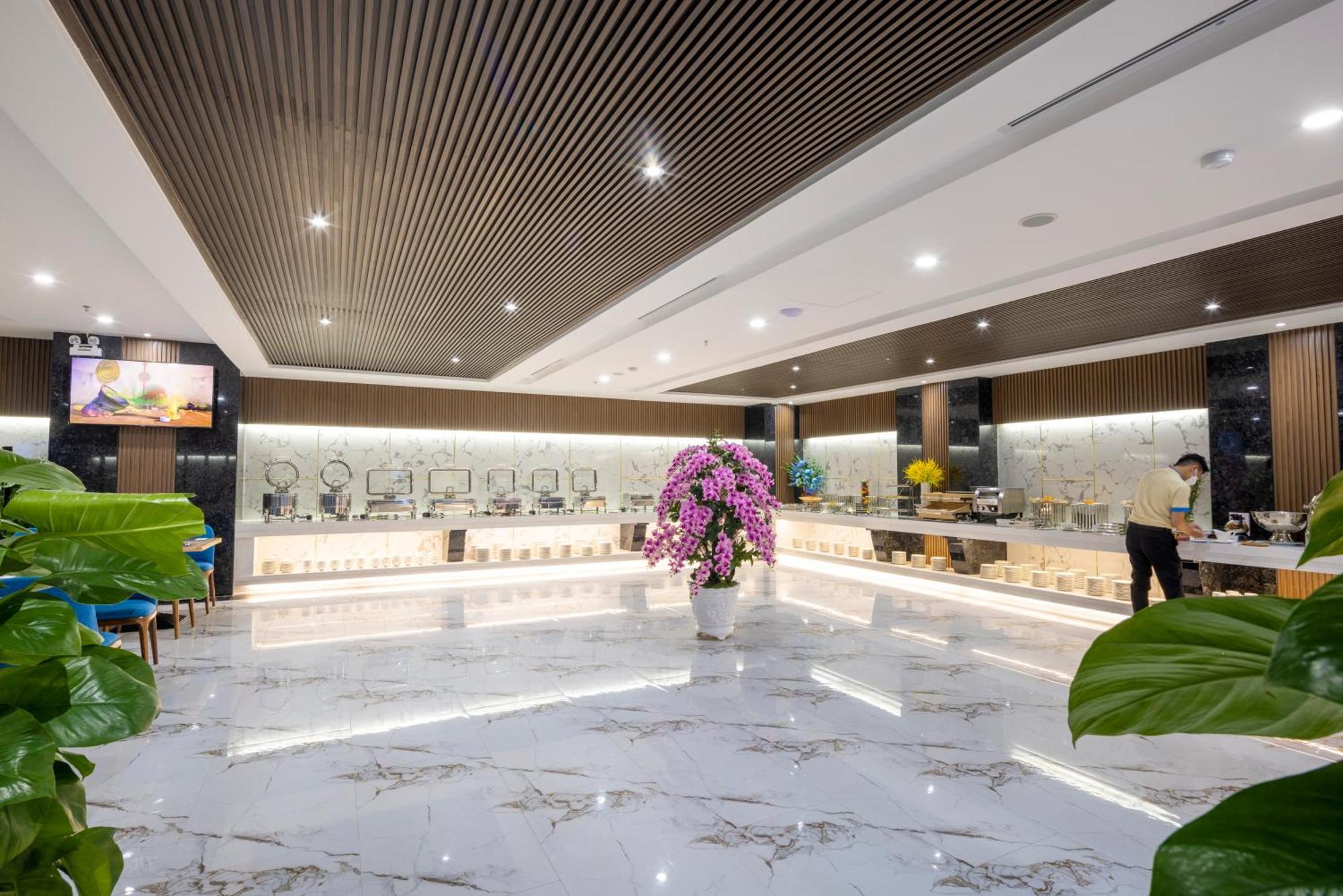 Отель Miracle Luxury Нячанг Экстерьер фото